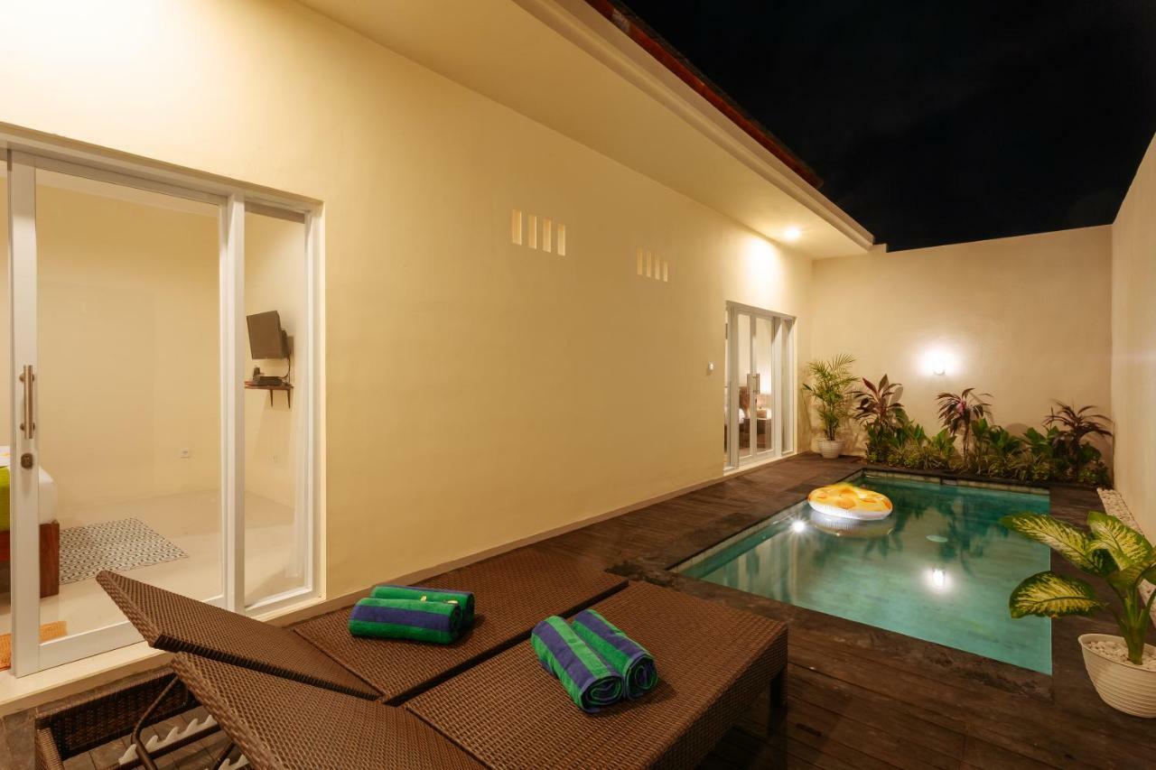 Villa Julie Seminyak  Luaran gambar