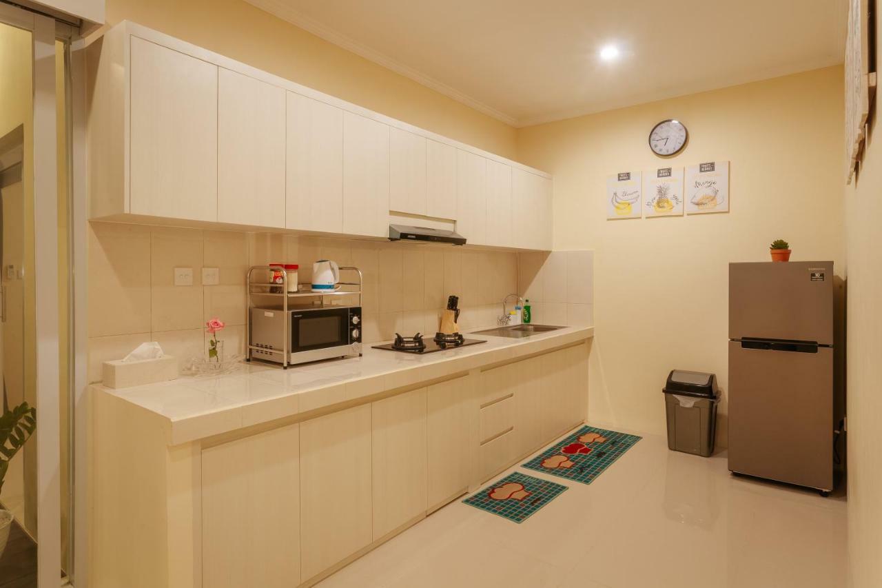 Villa Julie Seminyak  Luaran gambar