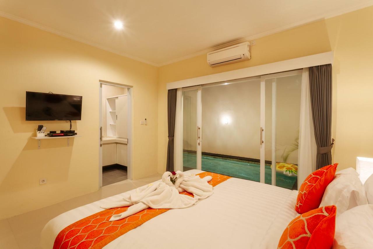 Villa Julie Seminyak  Luaran gambar