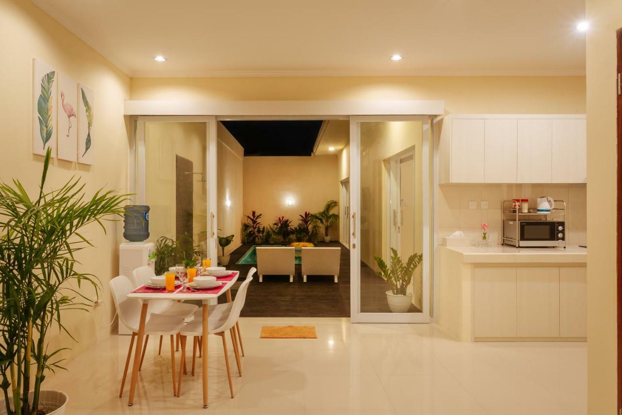 Villa Julie Seminyak  Luaran gambar