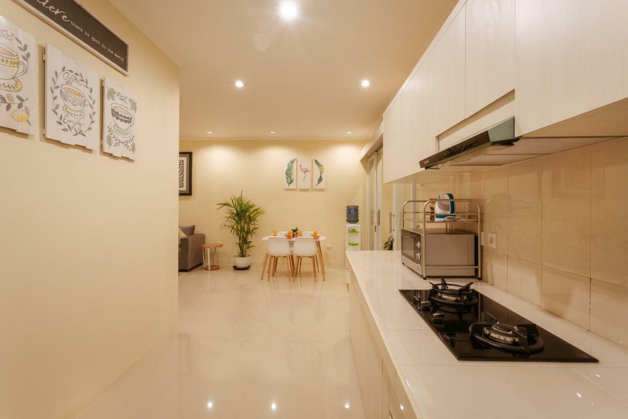 Villa Julie Seminyak  Luaran gambar